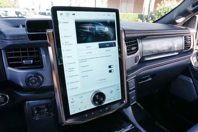 2023 Ford F-150 Lightning Lariat