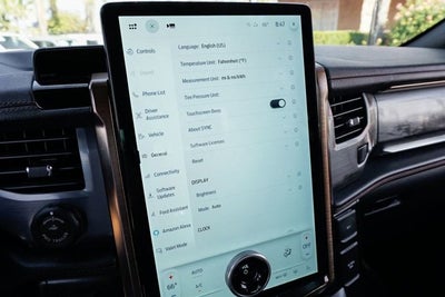 2023 Ford F-150 Lightning Lariat