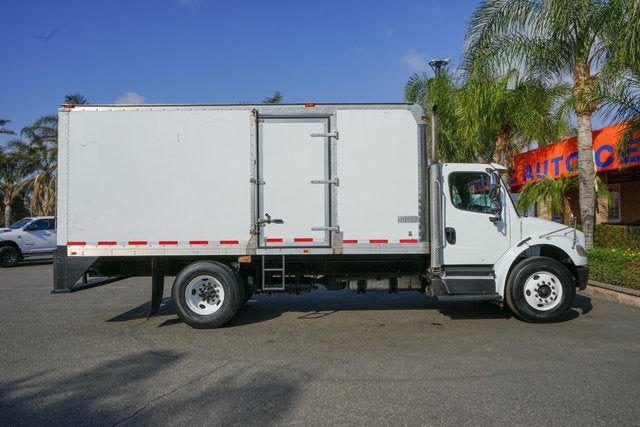 2013 Freightliner M2 106