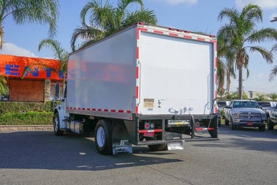 2013 Freightliner M2 106
