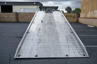 2023 Freightliner M2 106 MD