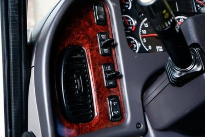 2023 Freightliner M2 106 MD