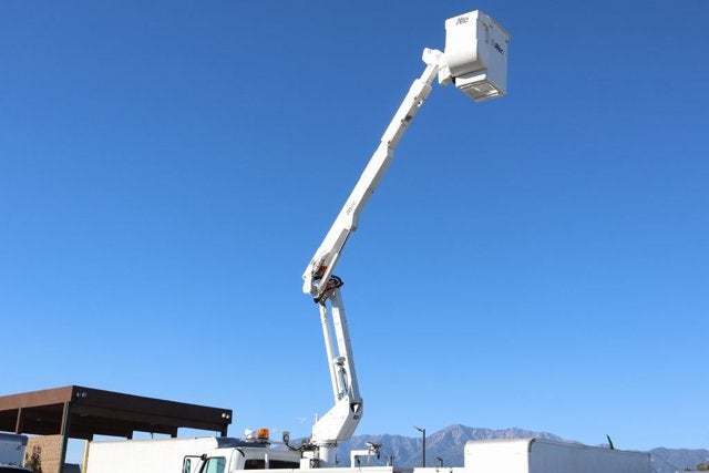 2016 Freightliner M2 106 MD