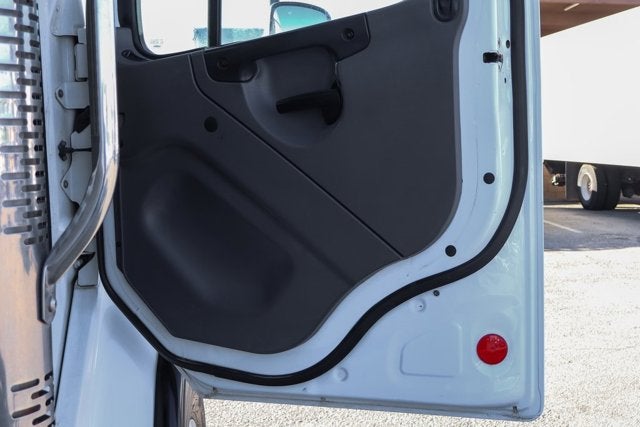 2016 Freightliner M2 106 MD