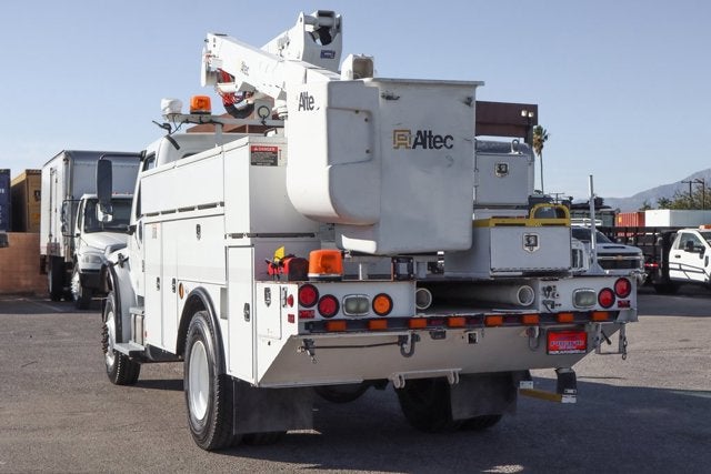 2016 Freightliner M2 106 MD