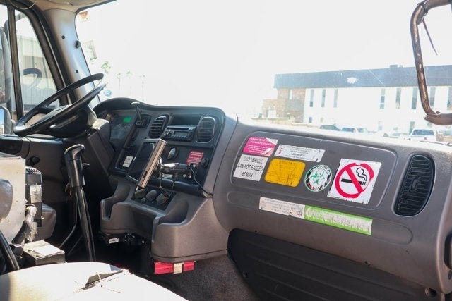 2016 Freightliner 114SD Base