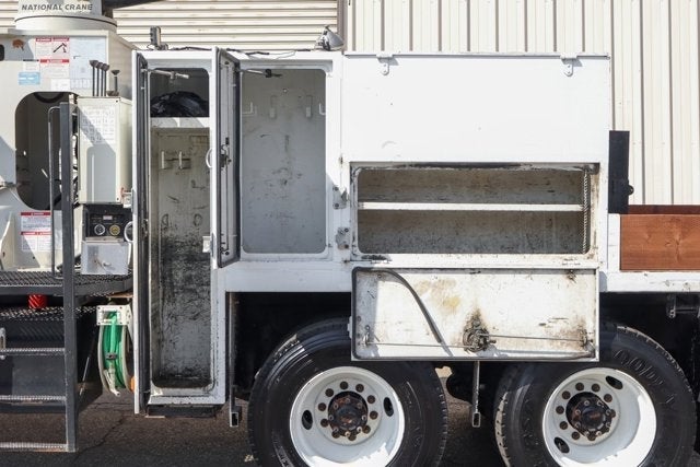 2016 Freightliner 114SD Base