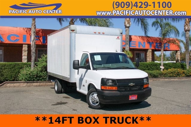 2014 Chevrolet Express 4500 Base