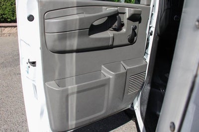 2014 Chevrolet Express 4500 Base