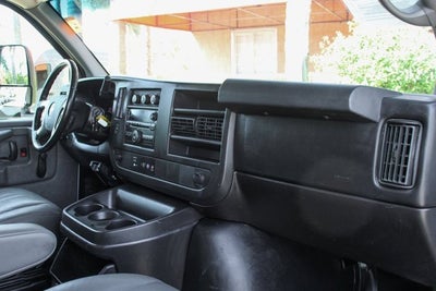 2014 Chevrolet Express 4500 Base