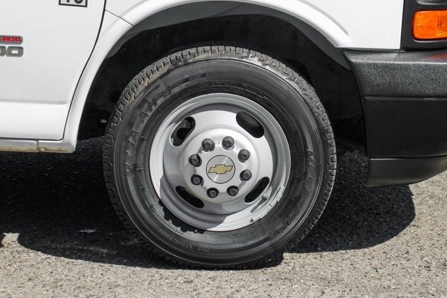 2014 Chevrolet Express 4500 Base