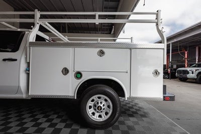 2023 Chevrolet Silverado 3500HD CC Work Truck