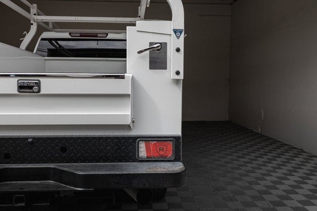 2023 Chevrolet Silverado 3500HD CC Work Truck