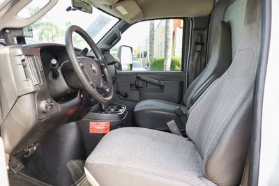 2016 Chevrolet Express 4500 Base