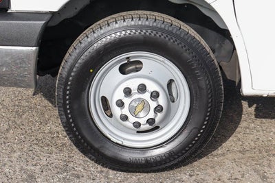 2016 Chevrolet Express 4500 Base