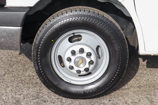 2016 Chevrolet Express 4500 Base