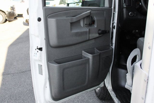 2016 Chevrolet Express 4500 Base