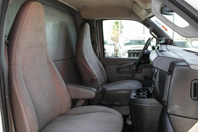 2016 Chevrolet Express 4500 Base