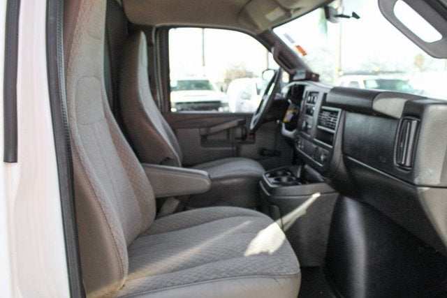 2016 Chevrolet Express 4500 Base