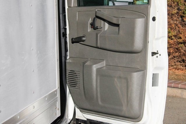 2016 Chevrolet Express 4500 Base