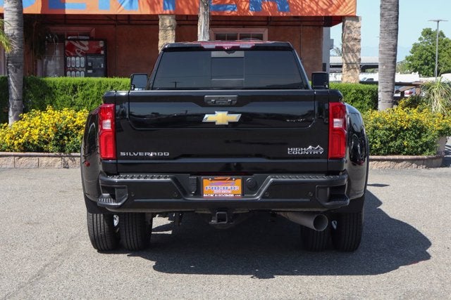 2022 Chevrolet Silverado 3500HD High Country