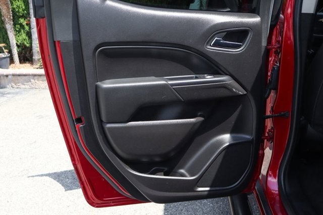 2017 Chevrolet Colorado LT