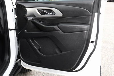 2023 Chevrolet Traverse LT