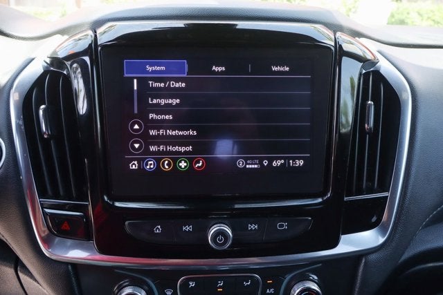 2022 Chevrolet Traverse LT