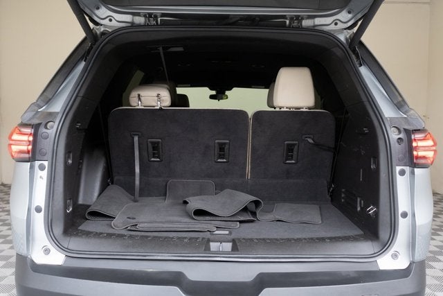 2023 Chevrolet Traverse LT