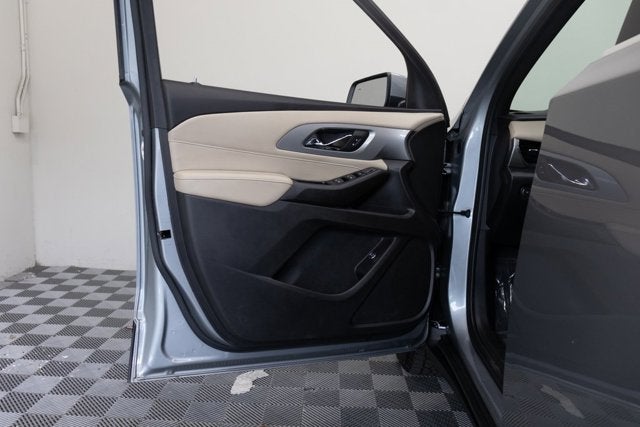 2023 Chevrolet Traverse LT