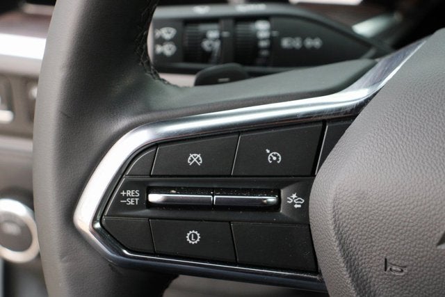 2025 Chevrolet Suburban LS