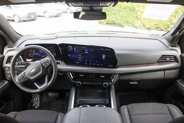 2025 Chevrolet Suburban LS