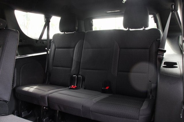 2025 Chevrolet Suburban LS