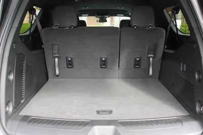 2025 Chevrolet Suburban LS