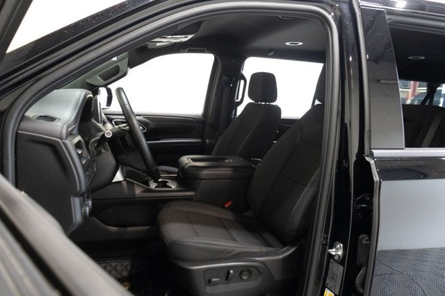 2024 Chevrolet Suburban LS