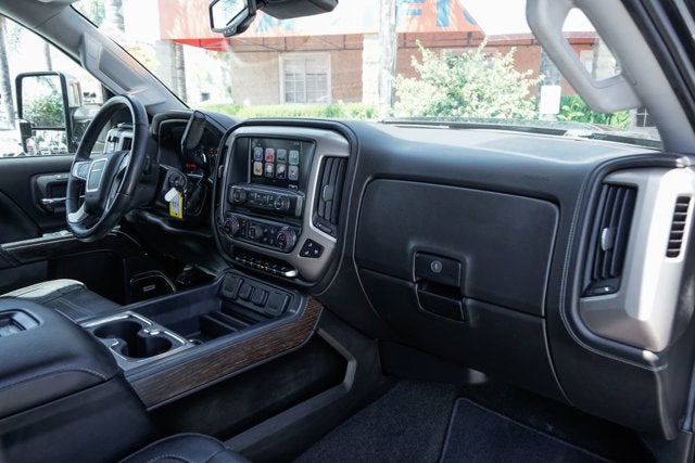 2017 GMC Sierra 2500HD Denali