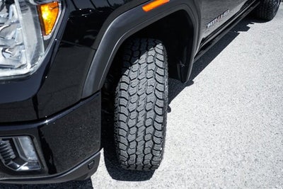 2023 GMC Sierra 2500HD AT4