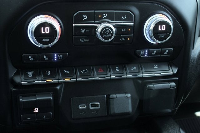 2023 GMC Sierra 3500HD Denali