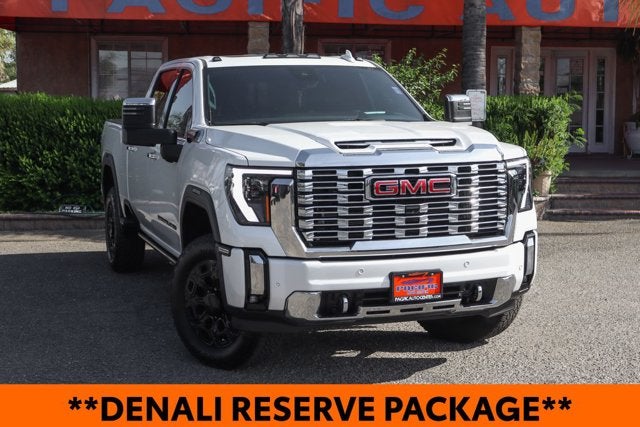 2025 GMC Sierra 2500HD Denali