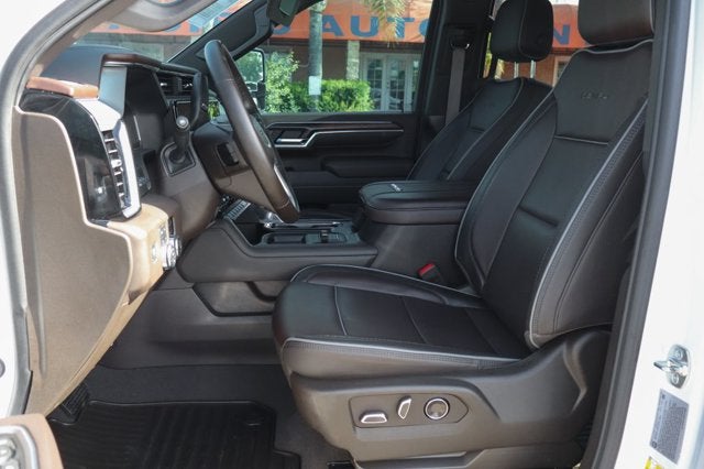 2025 GMC Sierra 2500HD Denali