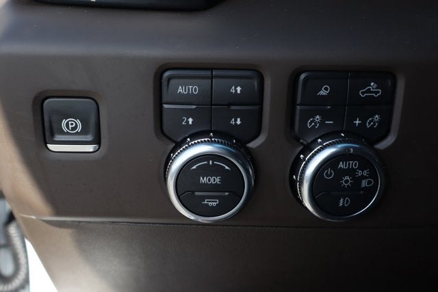 2025 GMC Sierra 2500HD Denali