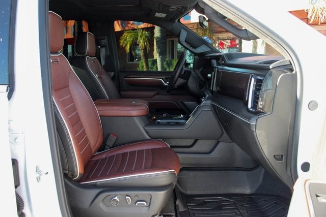 2025 GMC Sierra 2500HD Denali Ultimate