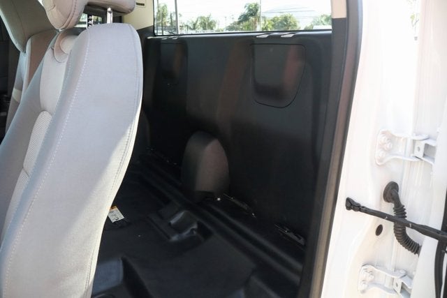 2022 GMC Canyon Elevation Standard