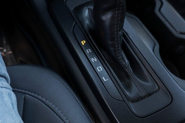 2022 GMC Canyon Elevation Standard