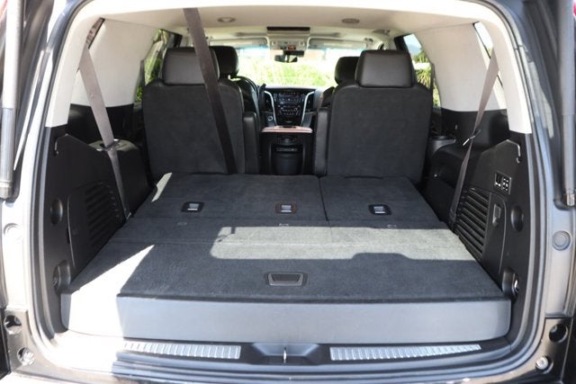 2017 Cadillac Escalade Luxury
