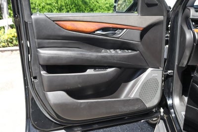 2017 Cadillac Escalade Luxury