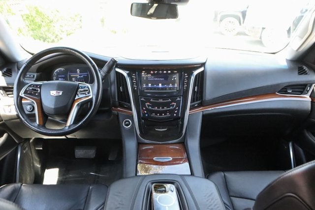 2017 Cadillac Escalade Luxury