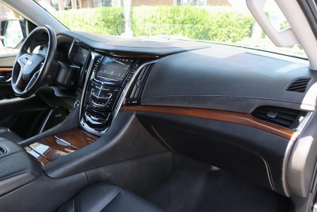 2017 Cadillac Escalade Luxury
