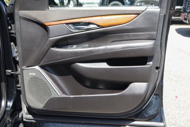 2017 Cadillac Escalade Luxury