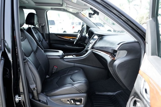 2018 Cadillac Escalade ESV Premium